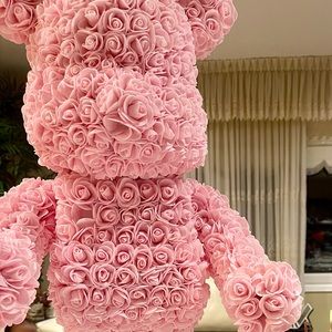 Meet your Posher, Yves